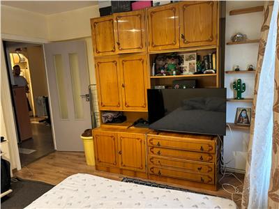 Apartament 3 camere Calea Floresti