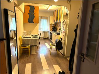 Apartament 3 camere Calea Floresti